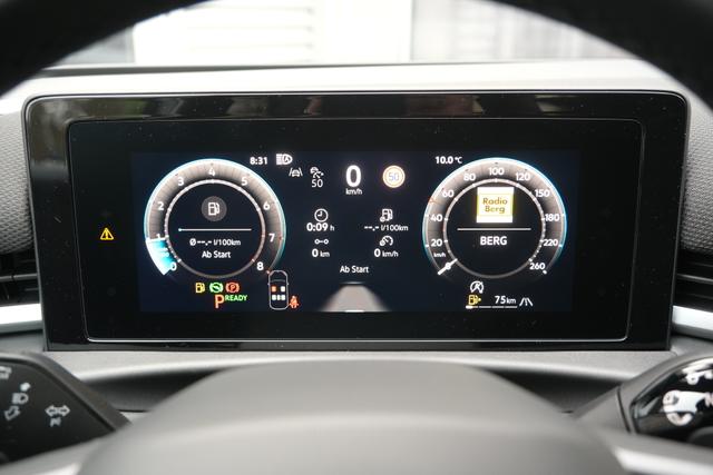 VW T-Roc eTSI R-Line 