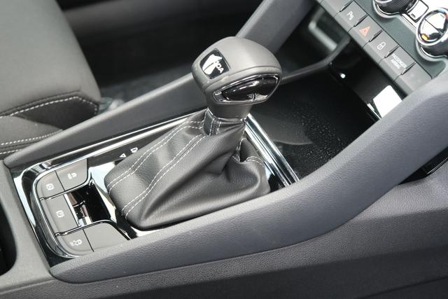 Skoda Karoq Sportline Graphite Grau 