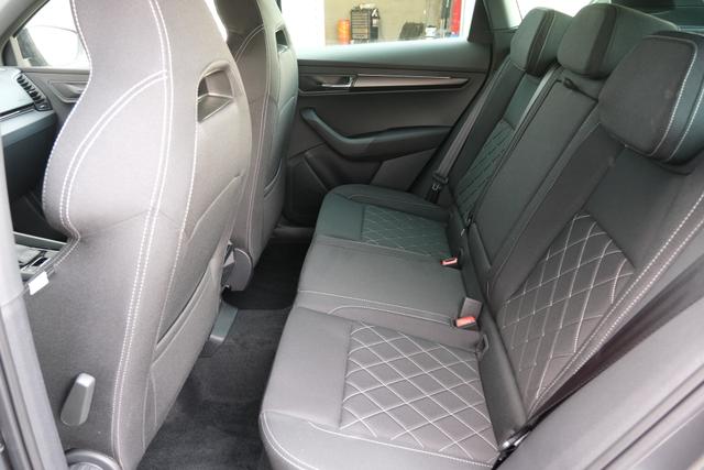 Skoda Karoq Sportline Graphite Grau 