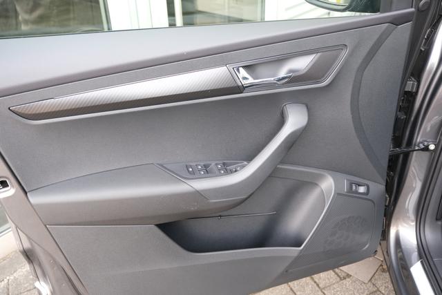 Skoda Karoq Sportline Graphite Grau 