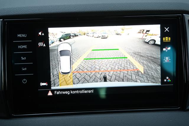 Skoda Karoq Sportline Graphite Grau 