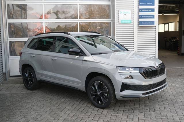 Skoda Karoq 1.5 TSI DSG Sportline AHK Matrix Assistenzpaket Plus Kamera 