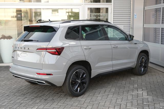 Skoda Karoq 1.5 TSI DSG Sportline AHK Matrix Assistenzpaket Plus Kamera 