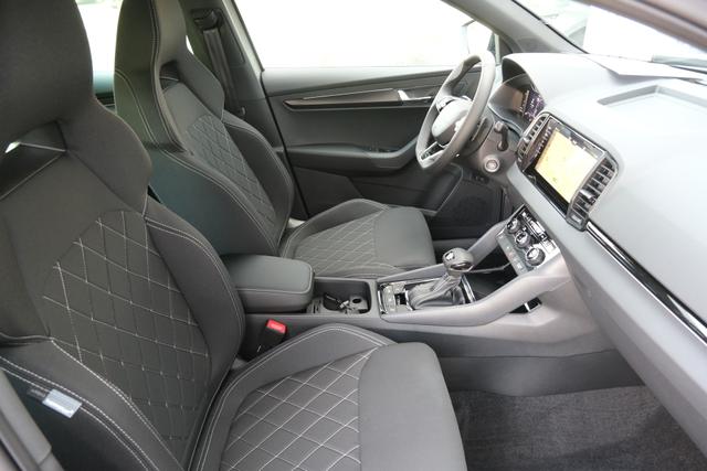 Skoda Karoq 1.5 TSI DSG Sportline AHK Matrix Assistenzpaket Plus Kamera 