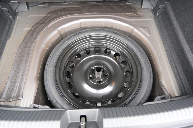 VW Taigo R-Line Rauchgrau 