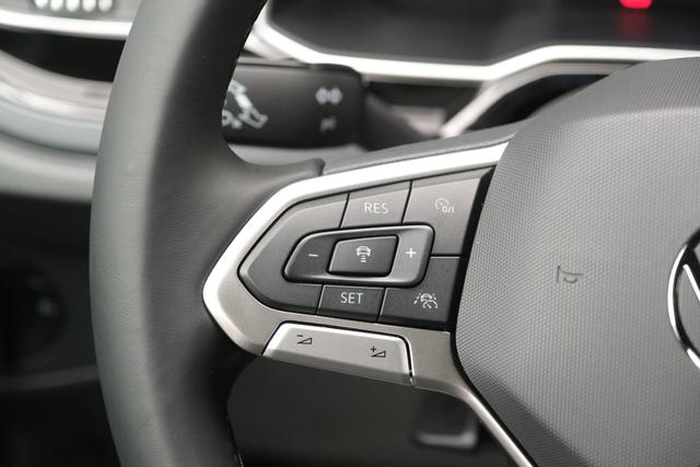 VW Taigo R-Line Rauchgrau 