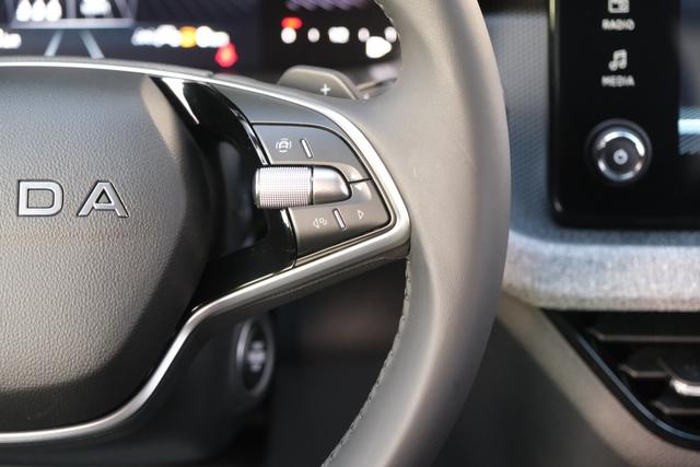 Skoda Scala Graphite Grau 