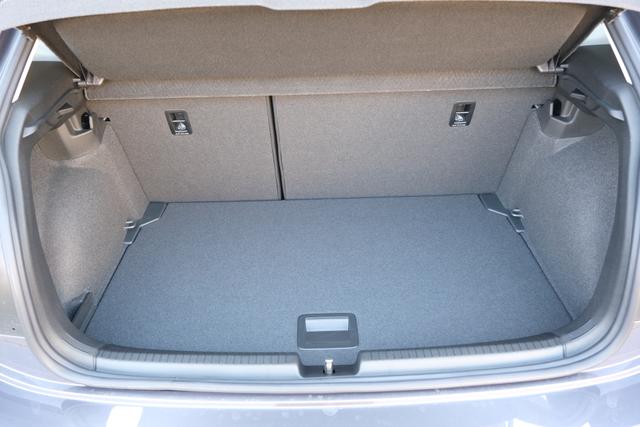 VW Polo Rauchgrau Life 