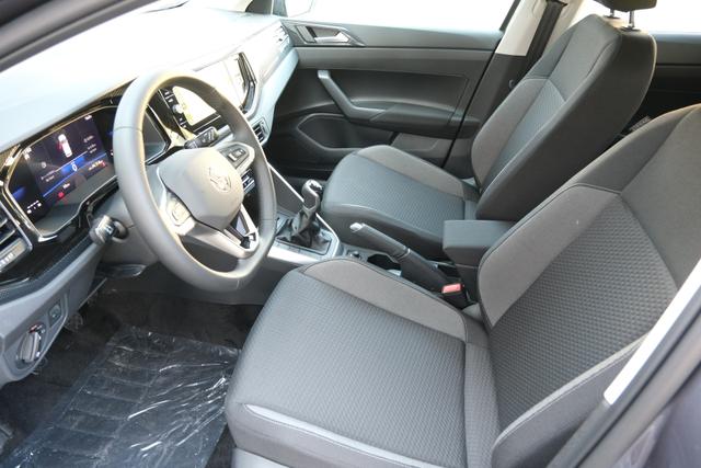 VW Polo Rauchgrau Life 