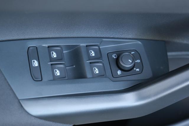 VW Polo Rauchgrau Life 