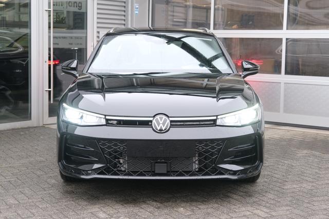 VW Passat Variant R-Line 