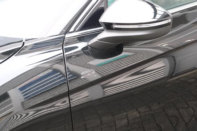 VW Passat Variant R-Line 