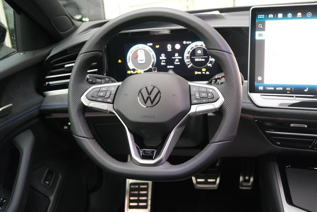 VW Passat Variant R-Line 