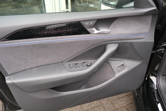 VW Passat Variant R-Line 