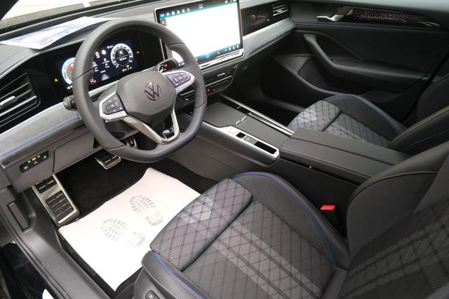 VW Passat Variant R-Line 