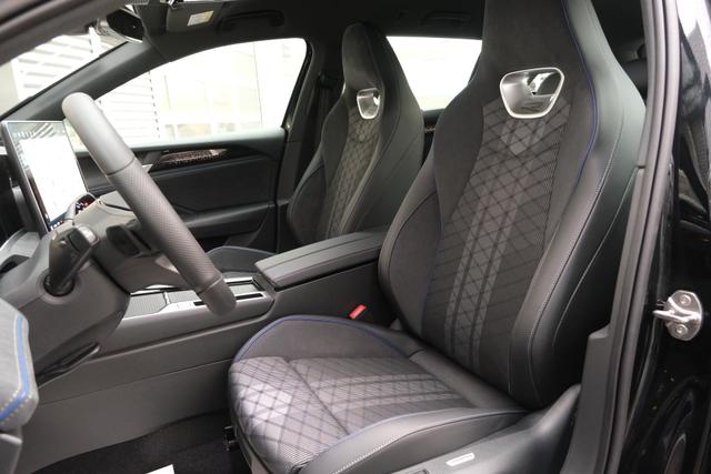 VW Passat Variant R-Line 