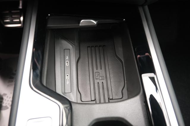 VW Passat Variant R-Line 