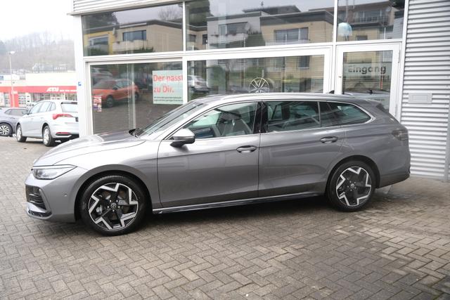 VW Passat Variant R-Line 