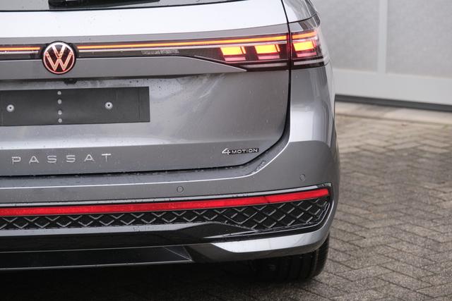 VW Passat Variant R-Line 