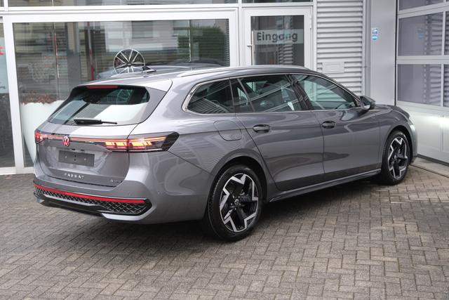 VW Passat Variant R-Line 