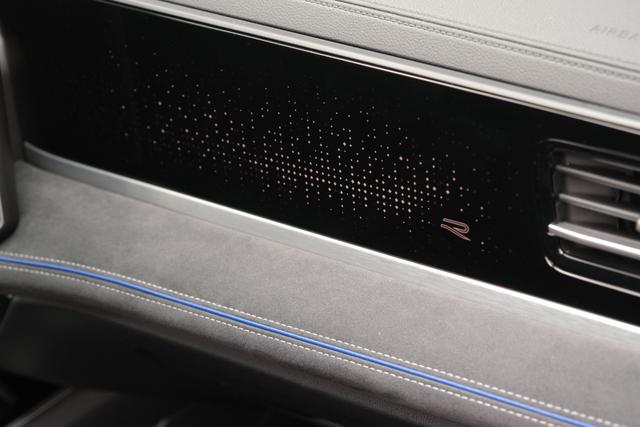 VW Passat Variant R-Line 