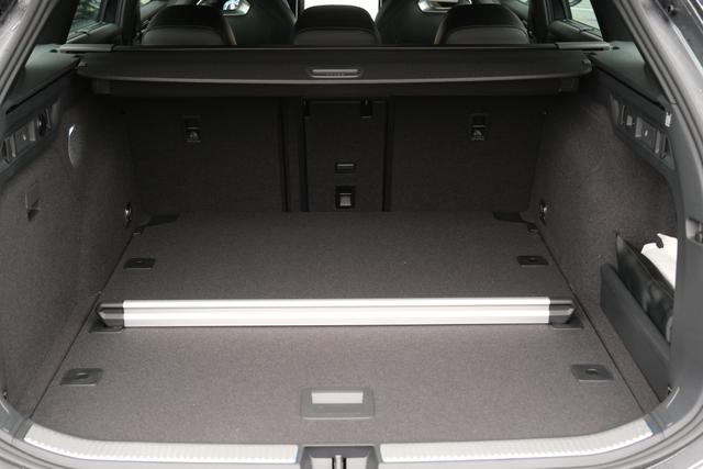 VW Passat Variant R-Line 