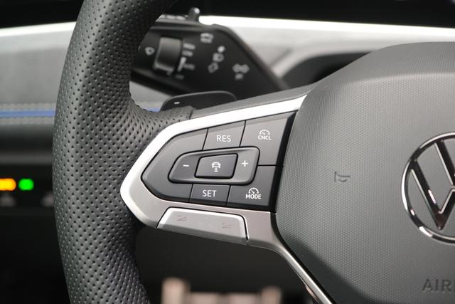 VW Passat Variant R-Line 