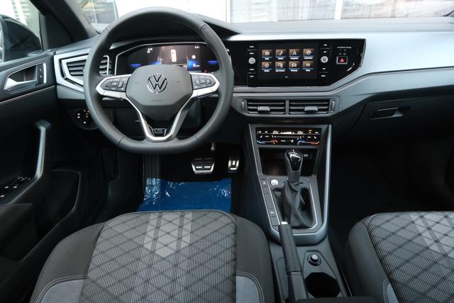 VW Taigo R-Line Rauchgrau 