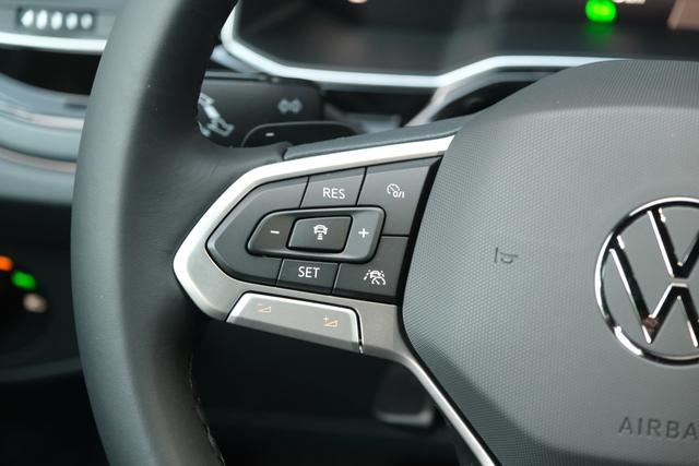 VW Taigo R-Line Rauchgrau 