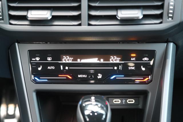 VW Taigo R-Line Rauchgrau 