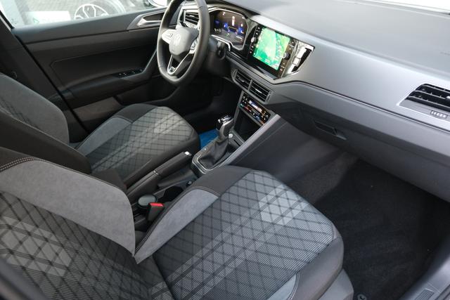 VW Taigo R-Line Pure White 