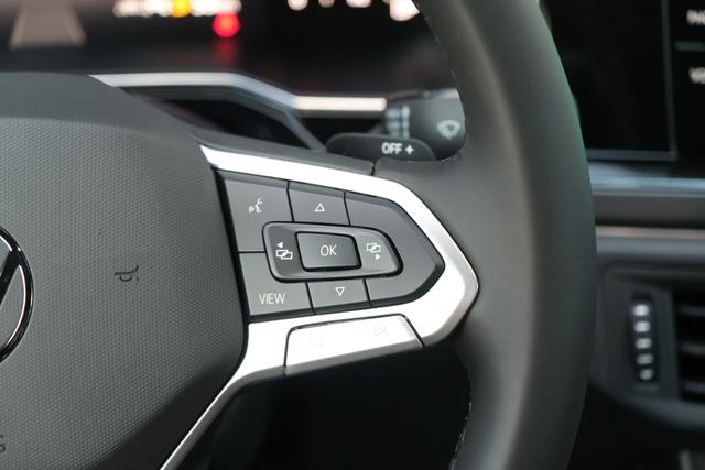 VW Taigo R-Line Pure White 