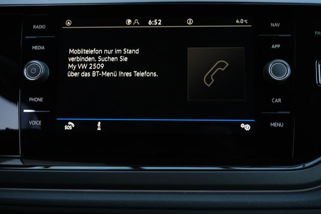 VW Taigo R-Line Pure White 