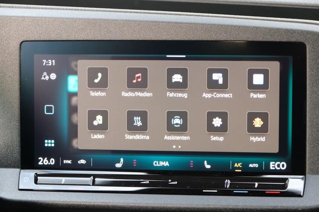 VW Caddy Edition Pure White 