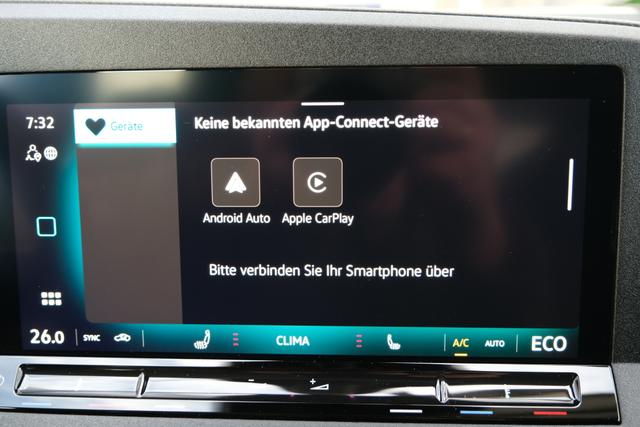 VW Caddy Edition Pure White 