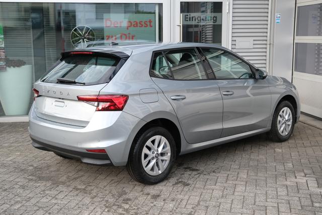 Skoda Fabia Diamond Silver Metallic 