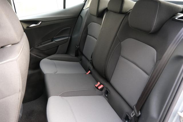 Skoda Fabia Selection 1.0 TSI DSG LED Kamera App-Navi PDC Winterpaket 