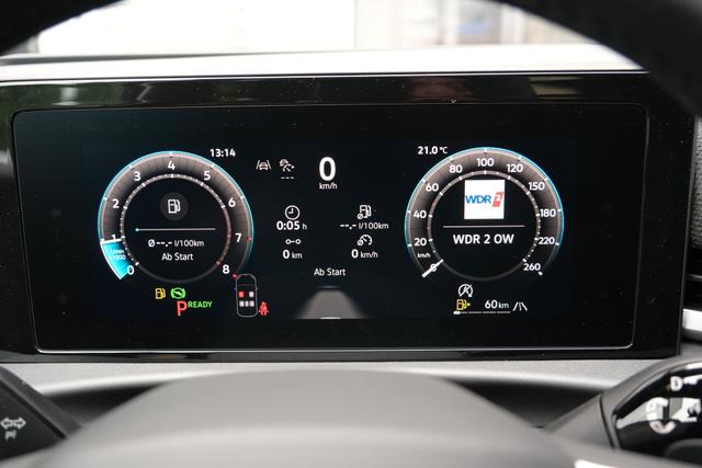 VW T-Roc eTSI R-Line 