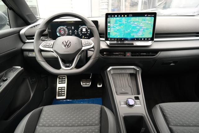 VW T-Roc eTSI R-Line 