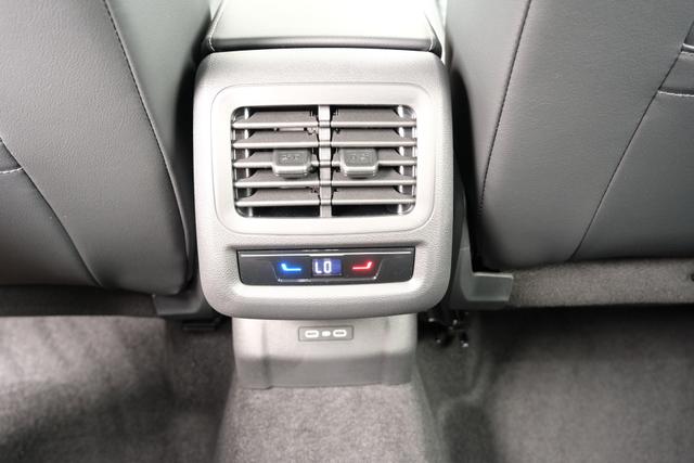VW T-Roc eTSI R-Line 