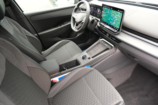 VW T-Roc eTSI R-Line 