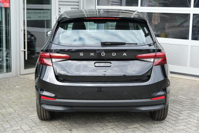 Skoda Fabia Selection Schwarz 