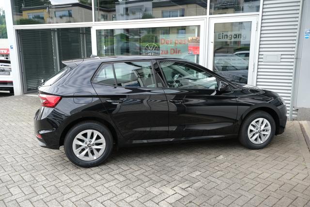 Skoda Fabia Selection Schwarz 