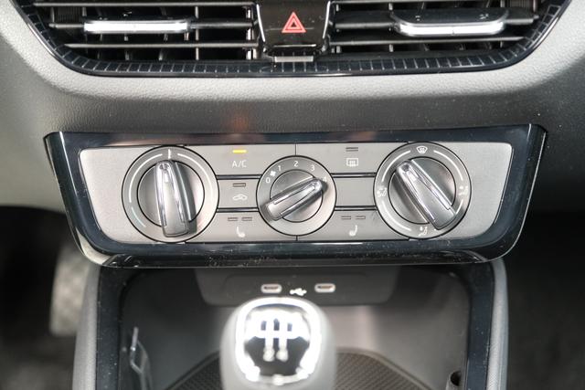 Skoda Fabia Selection Schwarz 