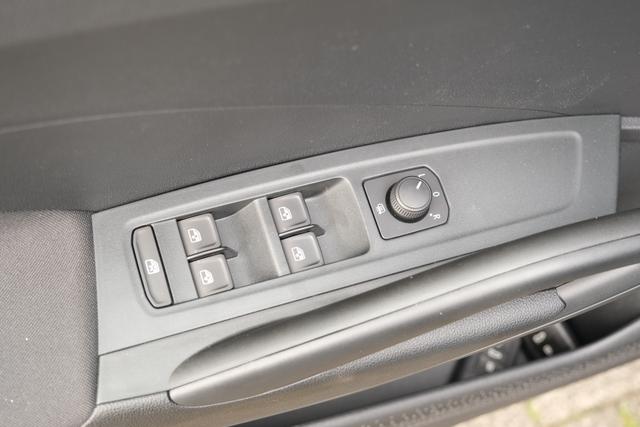 Skoda Fabia Selection Schwarz 