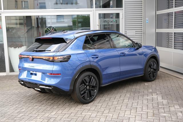 VW T-Roc eTSI R-Line 