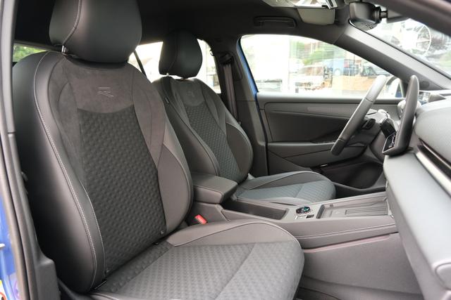 VW T-Roc eTSI R-Line 