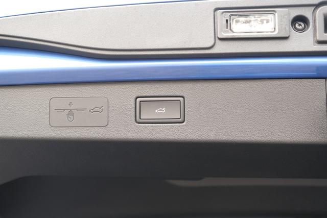 VW T-Roc eTSI R-Line 