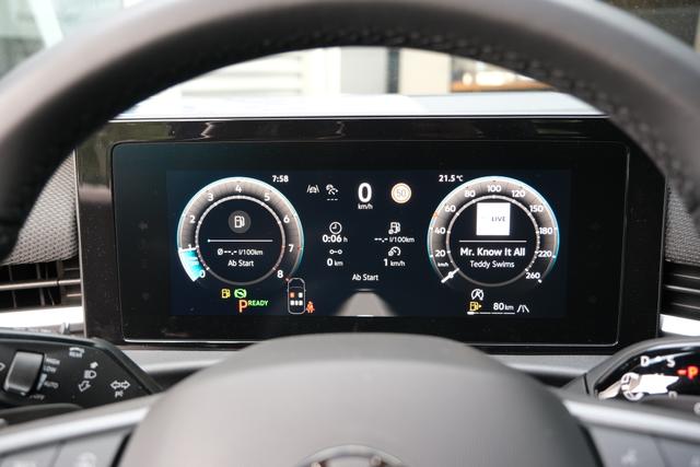 VW T-Roc eTSI R-Line 