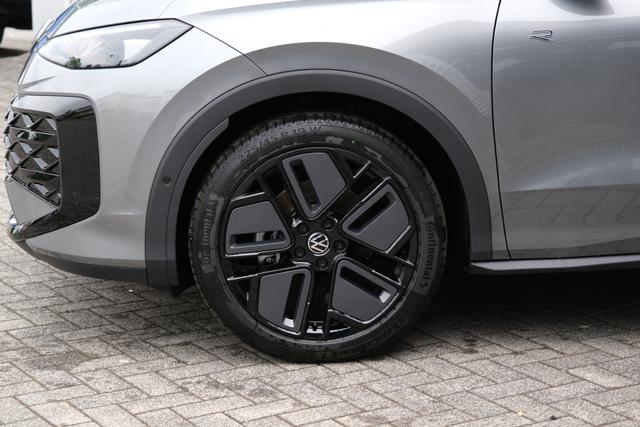 VW T-Roc eTSI R-Line 